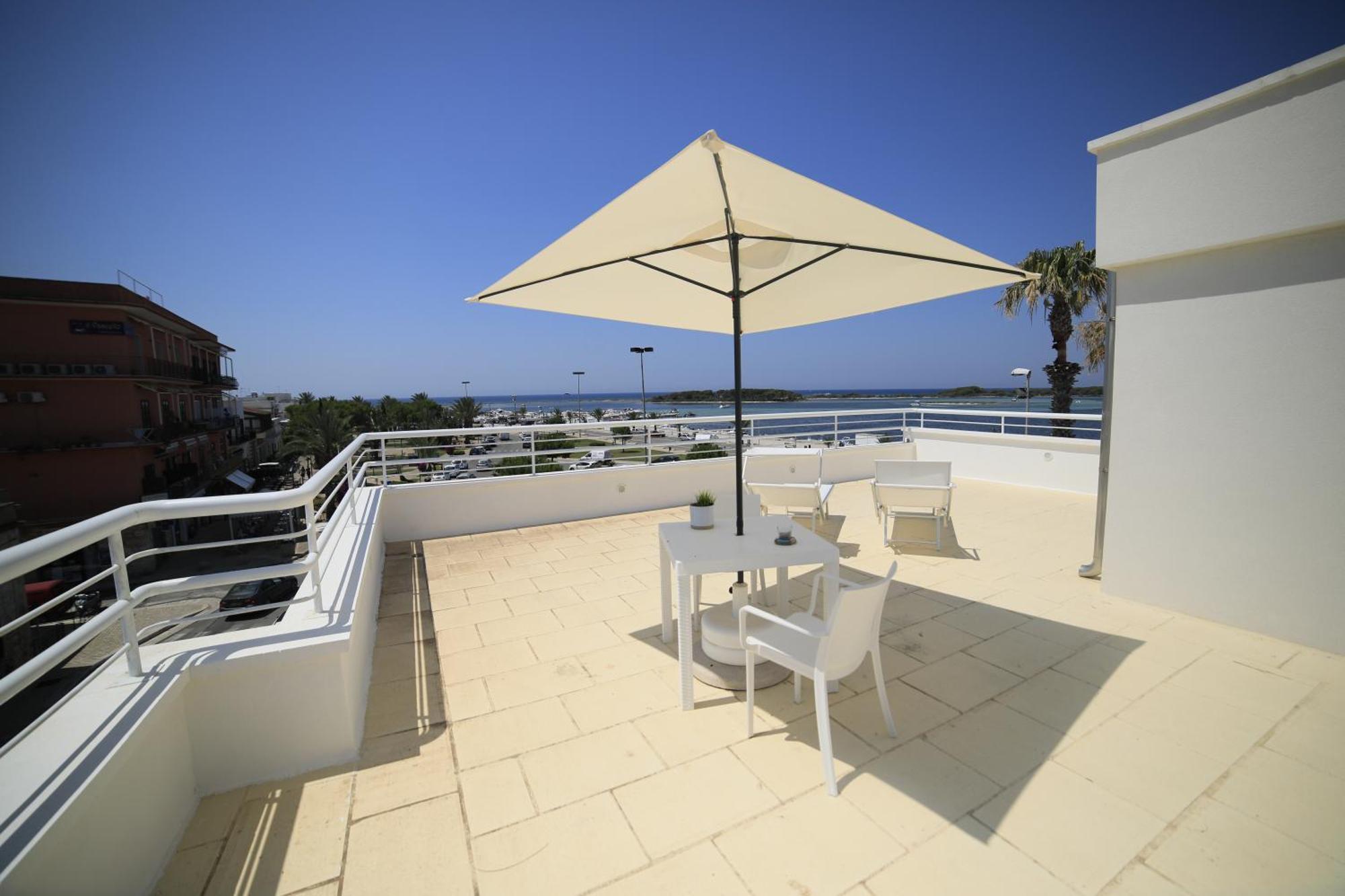 Riviera Luxury Rooms Порто-Чезарео Экстерьер фото